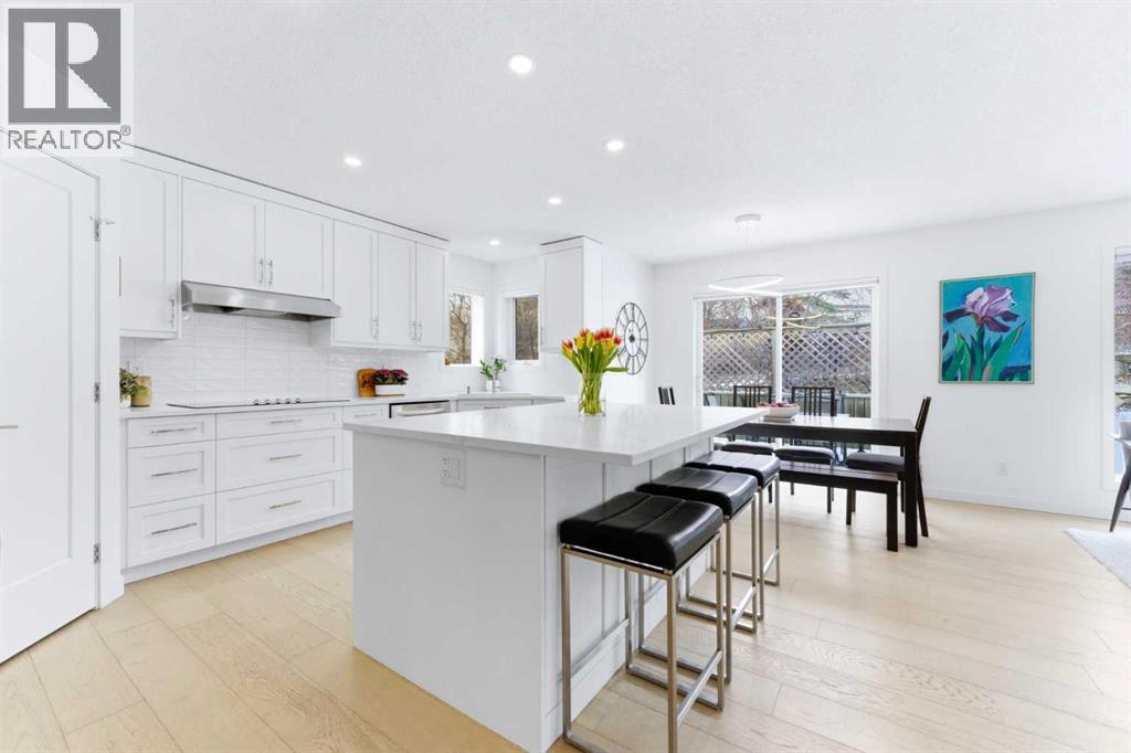 40 Tuscany Ridge Green NW, Calgary, Alberta  T3L 2J4 - Photo 5 - A2300533