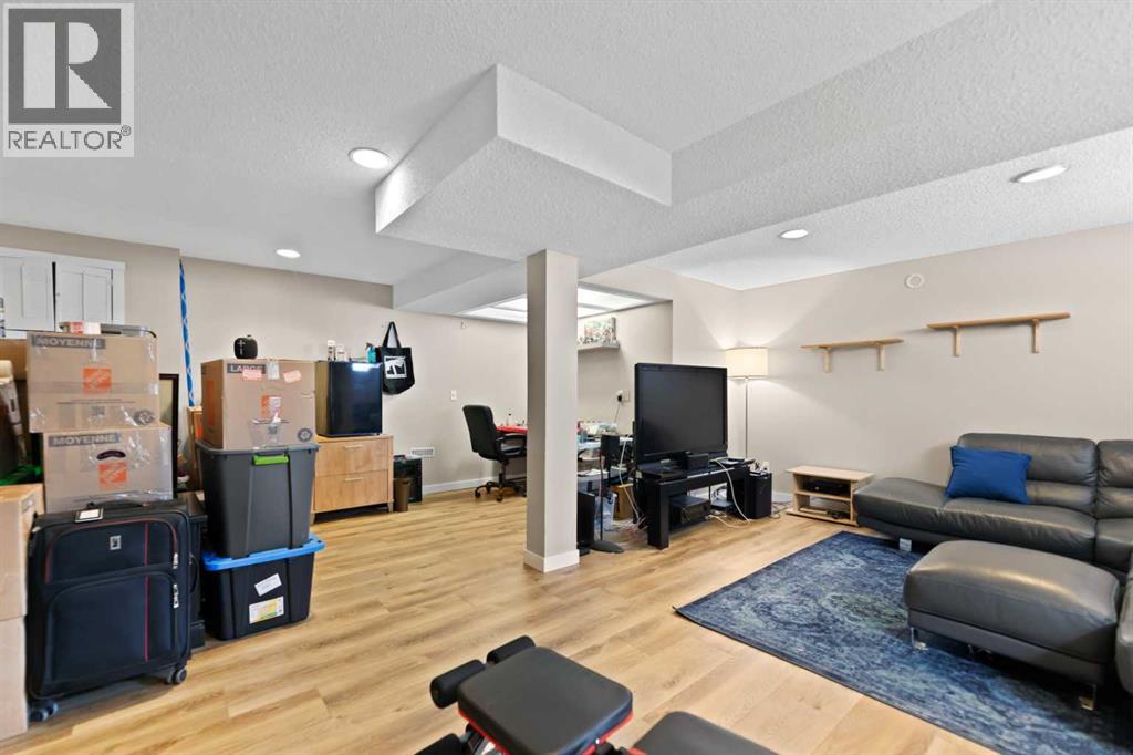 79 Macewan Meadow Rise NW, Calgary, Alberta  T3K 3J7 - Photo 33 - A2299813