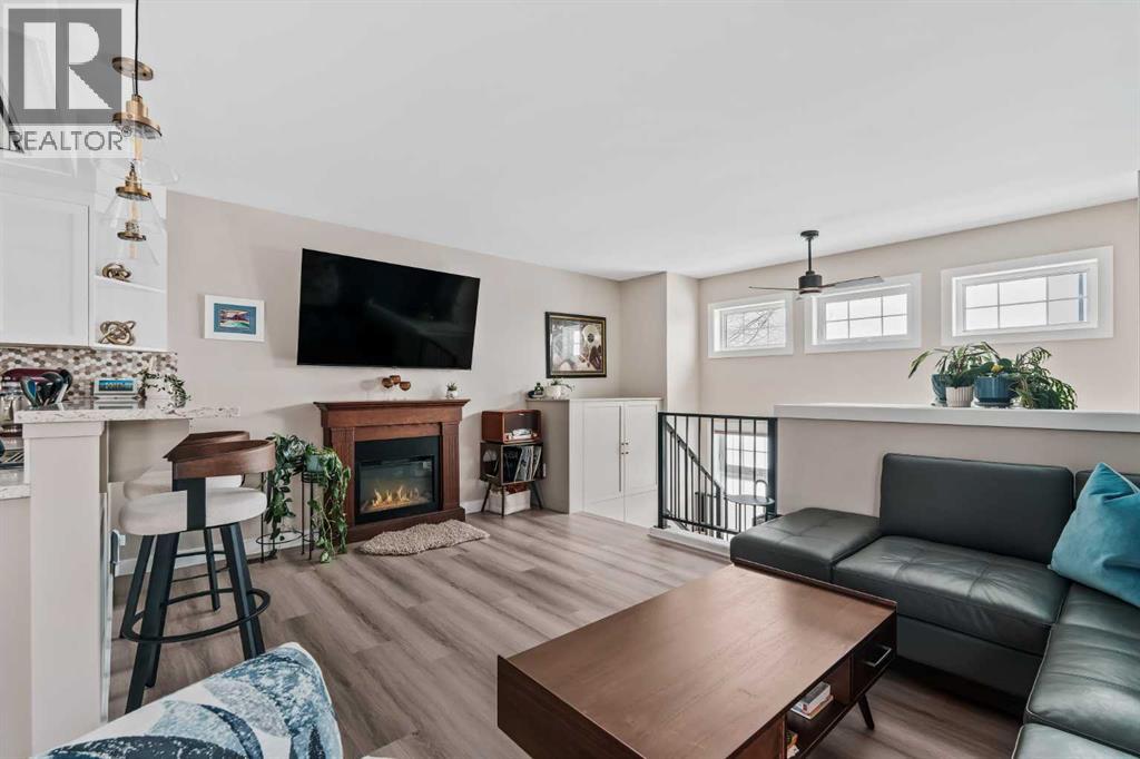 60 Hunterhorn Crescent Ne, Calgary, Alberta  T2K 6J3 - Photo 8 - A2300686