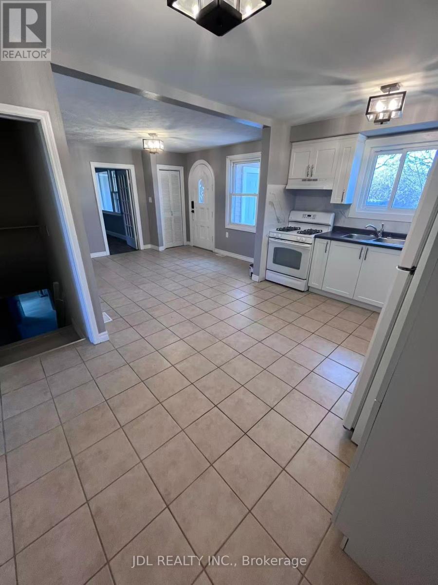 8110 Chippewa Road E, Hamilton, Ontario  L0R 1W0 - Photo 11 - X12986686