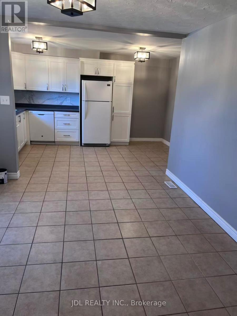 8110 Chippewa Road E, Hamilton, Ontario  L0R 1W0 - Photo 3 - X12986686