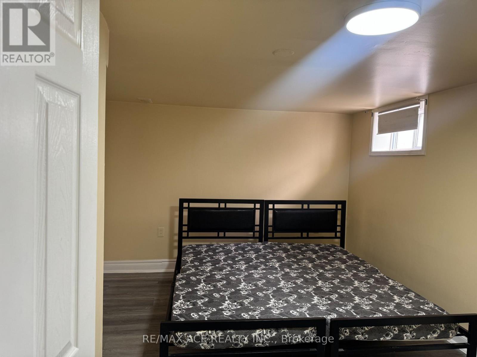 92 Ware Street, Peterborough, Ontario  K9J 2B7 - Photo 30 - X12986726