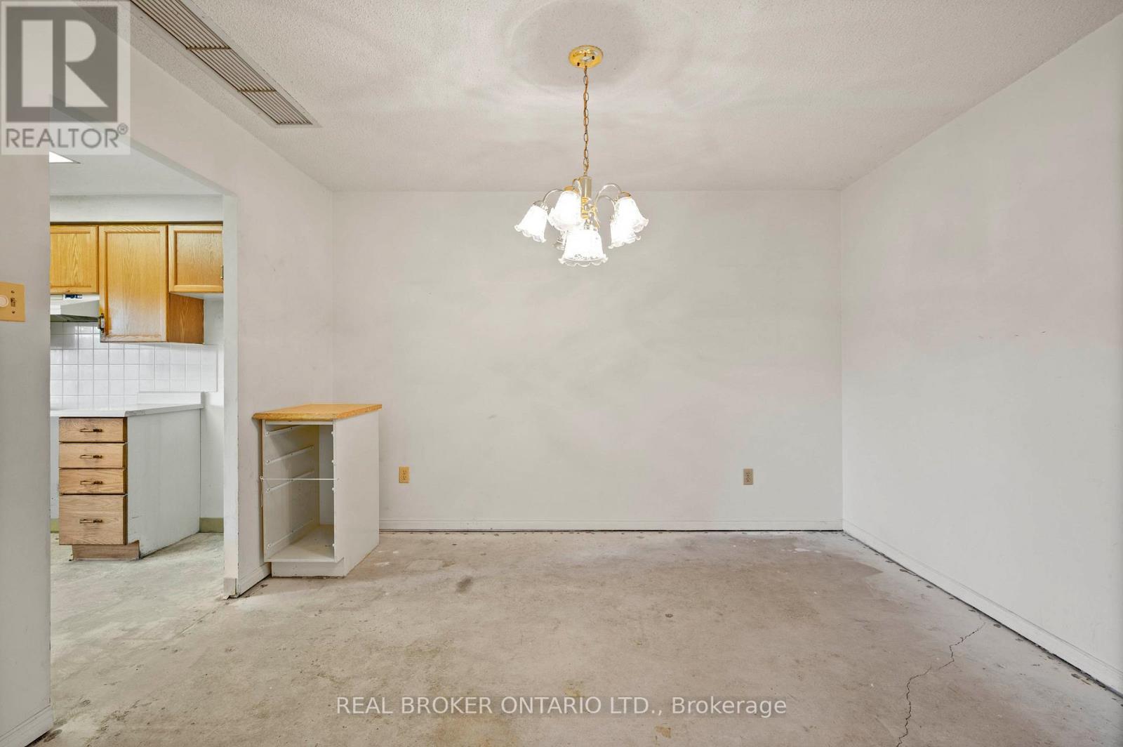 101 - 265 Westcourt Place, Waterloo, Ontario  N2L 6E4 - Photo 16 - X12986752