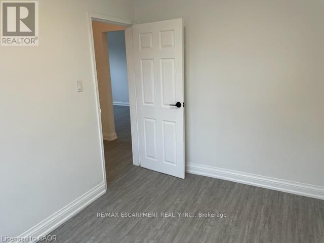 211 - 37 Mericourt Road, Hamilton (Ainslie Wood), Ontario  L8S 2N5 - Photo 18 - X12986756