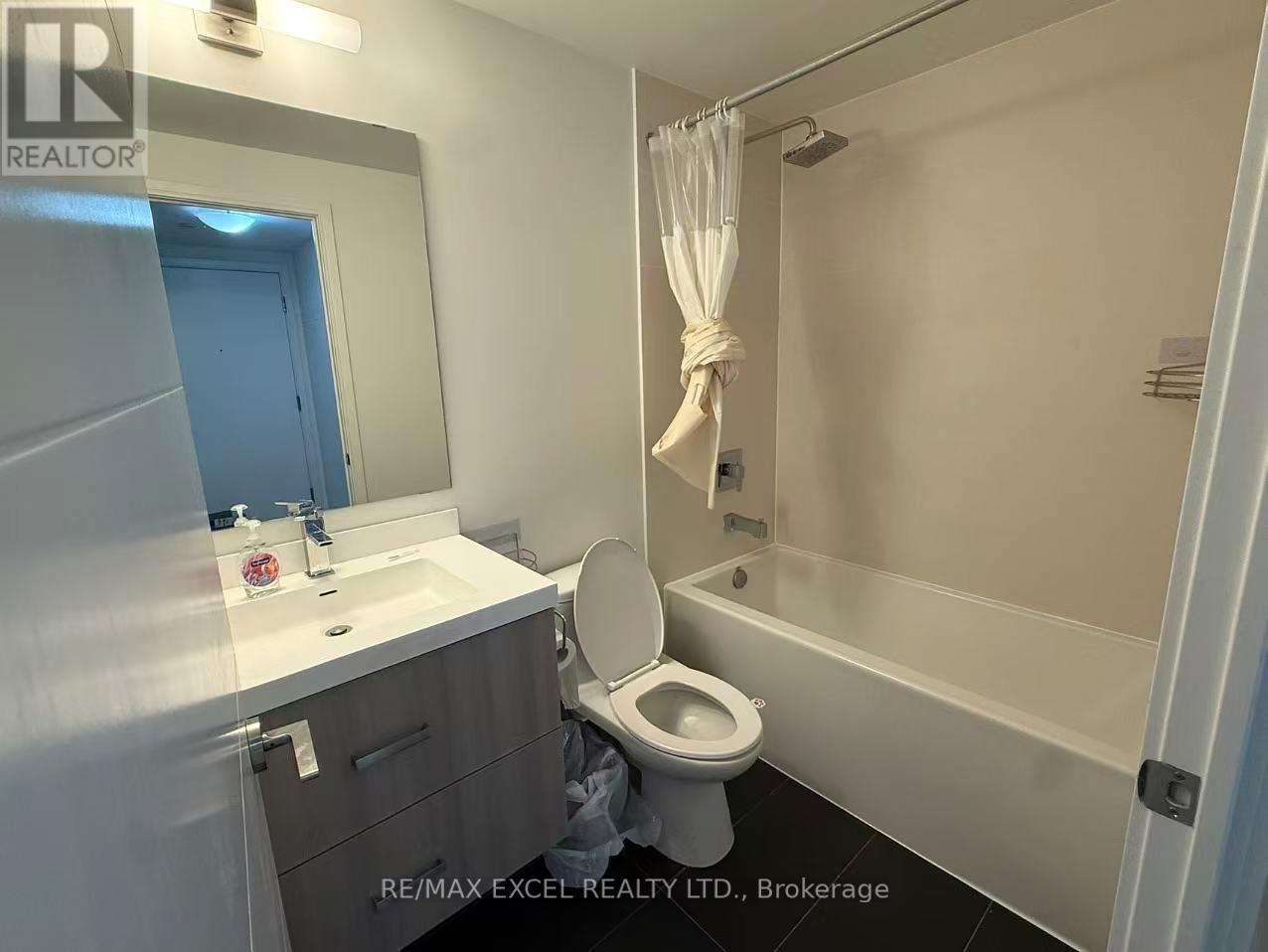 3705 - 50 Wellesley Street, Toronto, Ontario  M4Y 1G2 - Photo 7 - C12958476