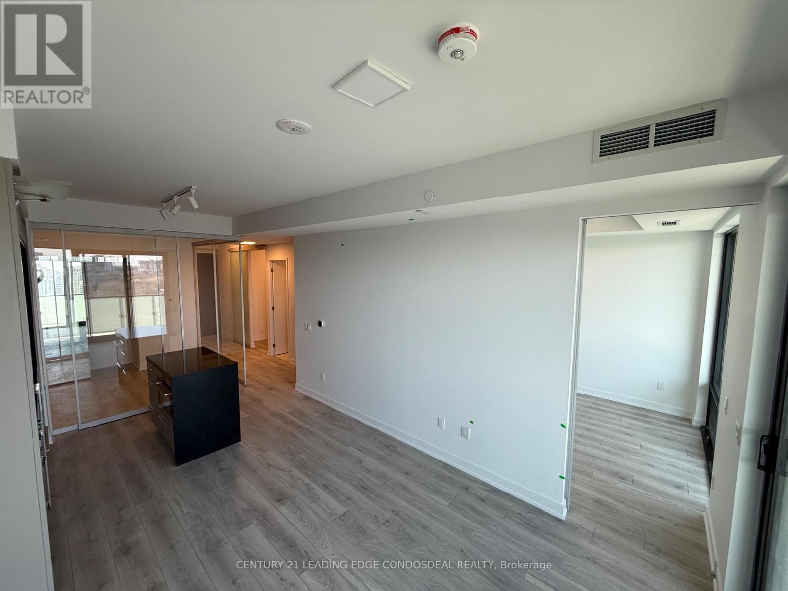 1802 - 29 Green Trail Court, Toronto, Ontario  M2K 0J9 - Photo 6 - C12983832