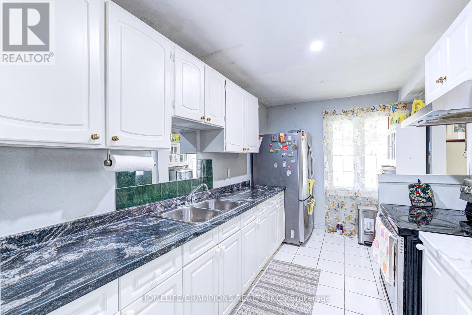 38 Dunsfold Drive, Toronto, Ontario  M1B 1T6 - Photo 11 - E12983140