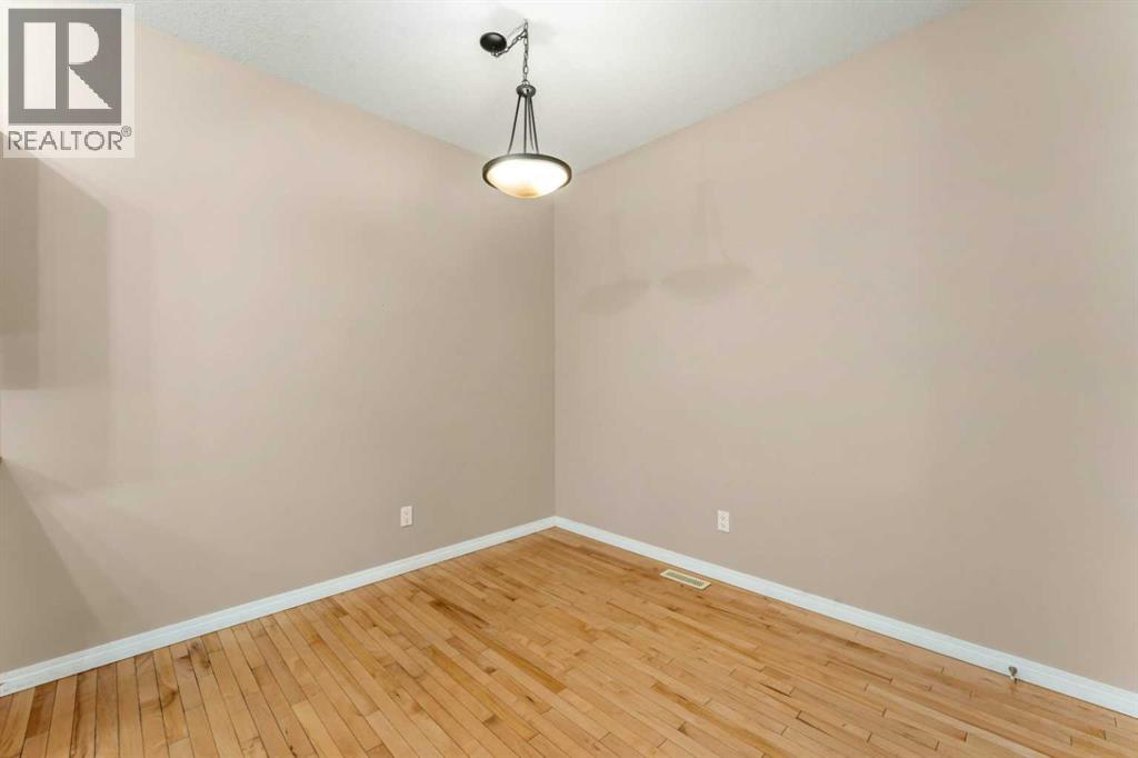 748 Carriage Lane Drive, Carstairs, Alberta  T0M 0N0 - Photo 19 - A2300925