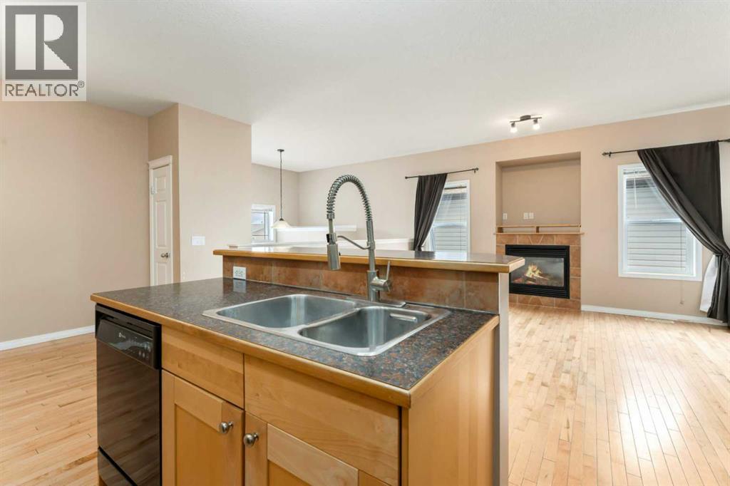 748 Carriage Lane Drive, Carstairs, Alberta  T0M 0N0 - Photo 11 - A2300925