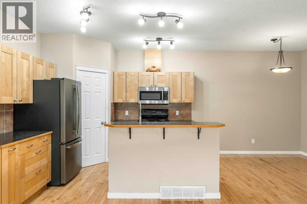 748 Carriage Lane Drive, Carstairs, Alberta  T0M 0N0 - Photo 16 - A2300925