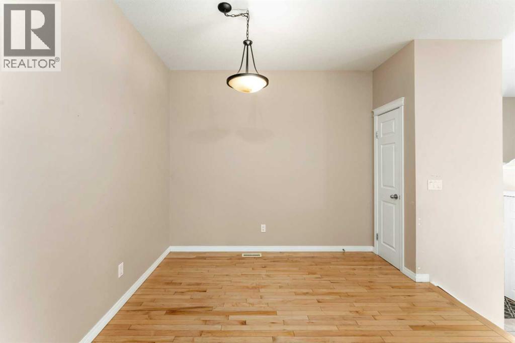 748 Carriage Lane Drive, Carstairs, Alberta  T0M 0N0 - Photo 12 - A2300925