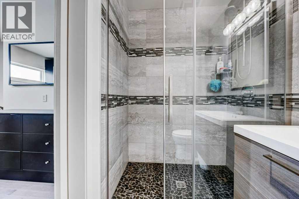 3040 26 Street SW, Calgary, Alberta  T3E 2B5 - Photo 17 - A2283067