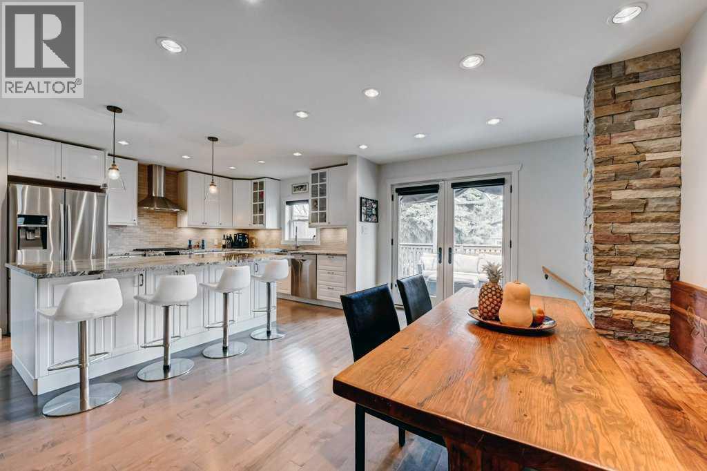 3040 26 Street SW, Calgary, Alberta  T3E 2B5 - Photo 9 - A2283067