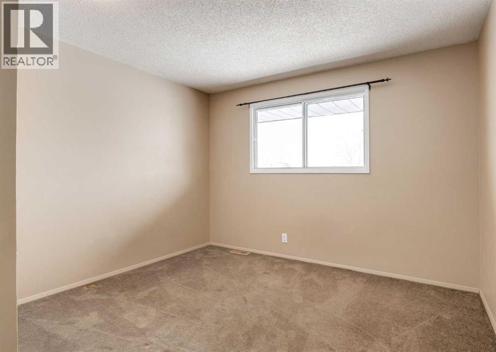 8 Castlepark Way Ne, Calgary, Alberta  T3J 1R8 - Photo 28 - A2298883