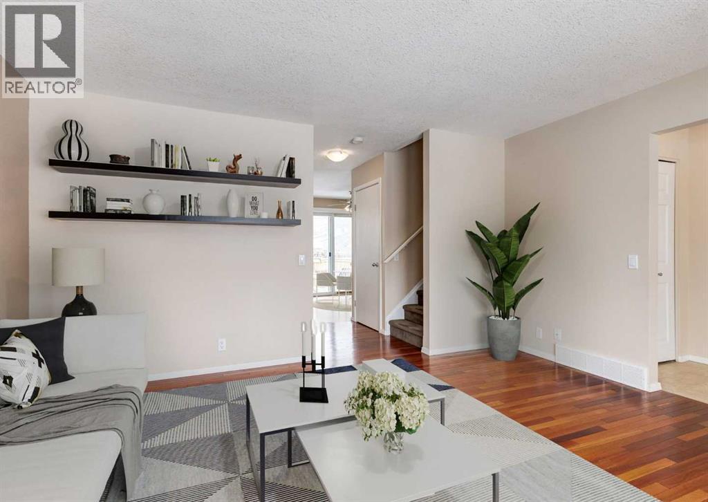 8 Castlepark Way Ne, Calgary, Alberta  T3J 1R8 - Photo 9 - A2298883