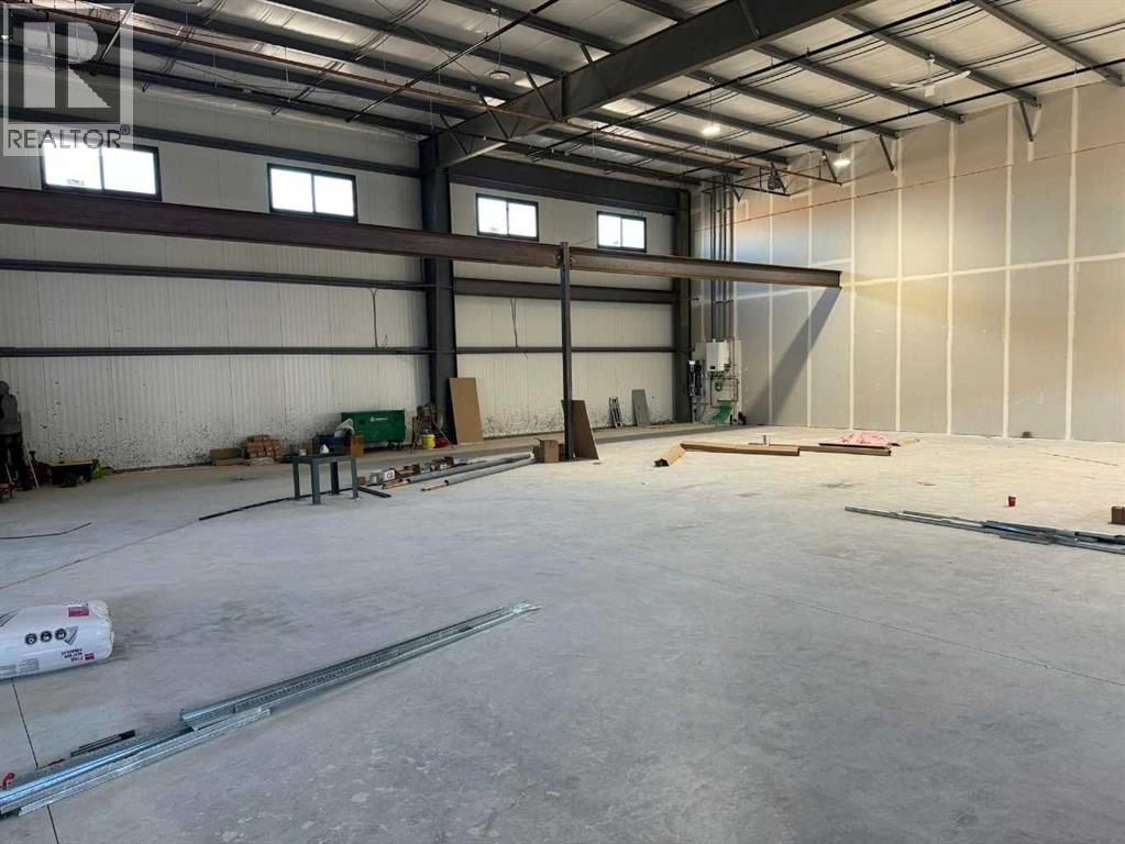 18 & 26, 25 Southbank Crescent, Okotoks, Alberta  T1S 5S8 - Photo 12 - A2299688