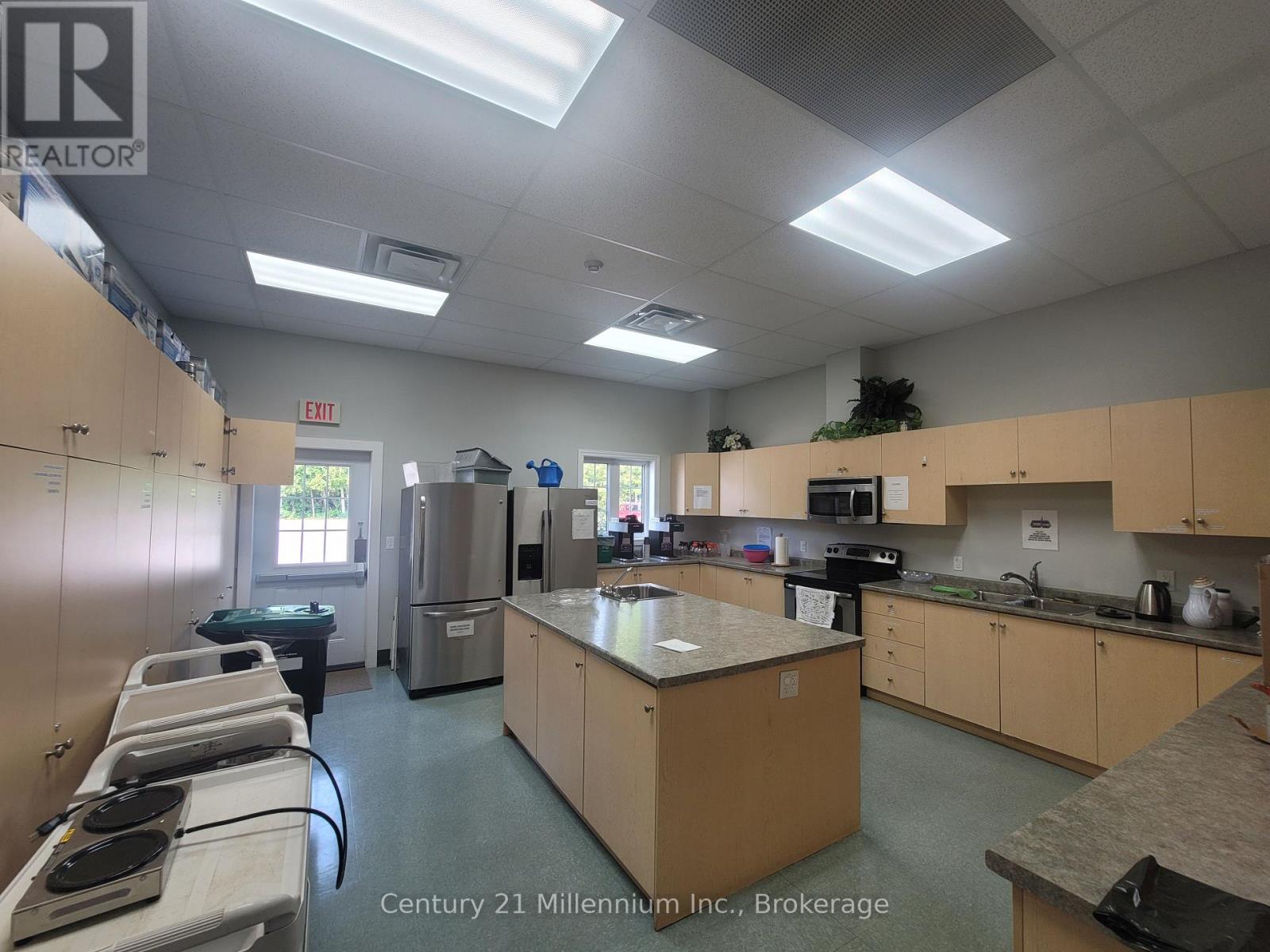 9 Illinois Crescent, Wasaga Beach, Ontario  L9Z 3A8 - Photo 27 - S12984678