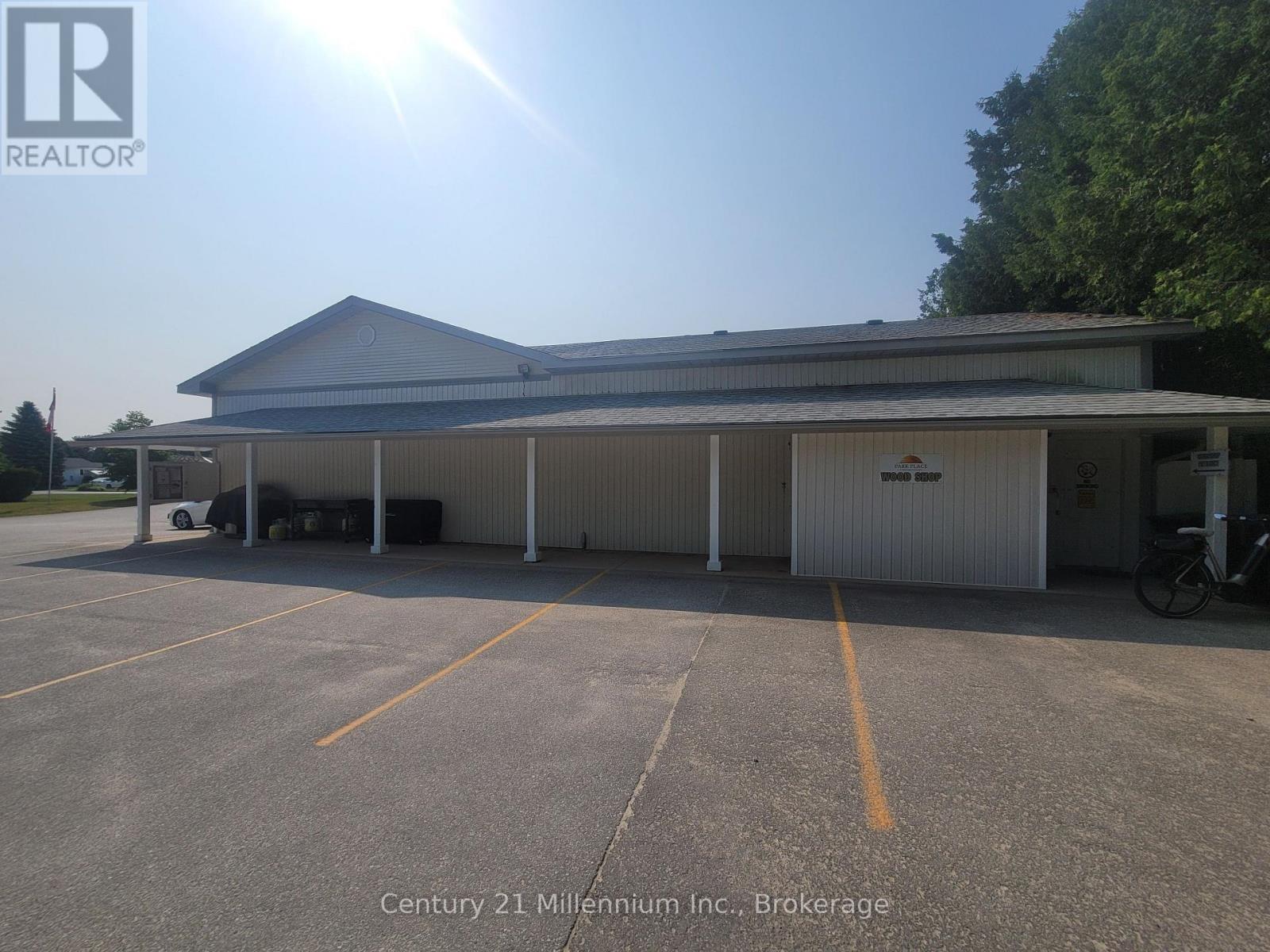 9 Illinois Crescent, Wasaga Beach, Ontario  L9Z 3A8 - Photo 21 - S12984678