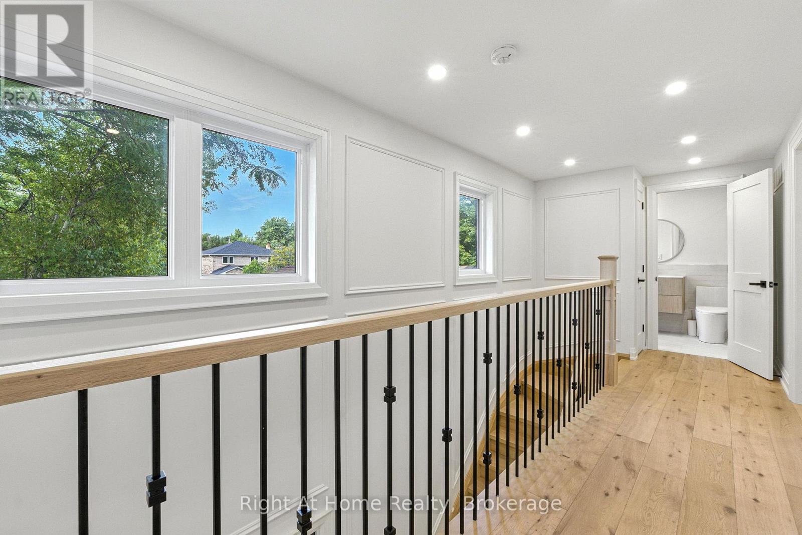 230 Poole Drive, Oakville, Ontario  L6H 3W4 - Photo 24 - W12986790