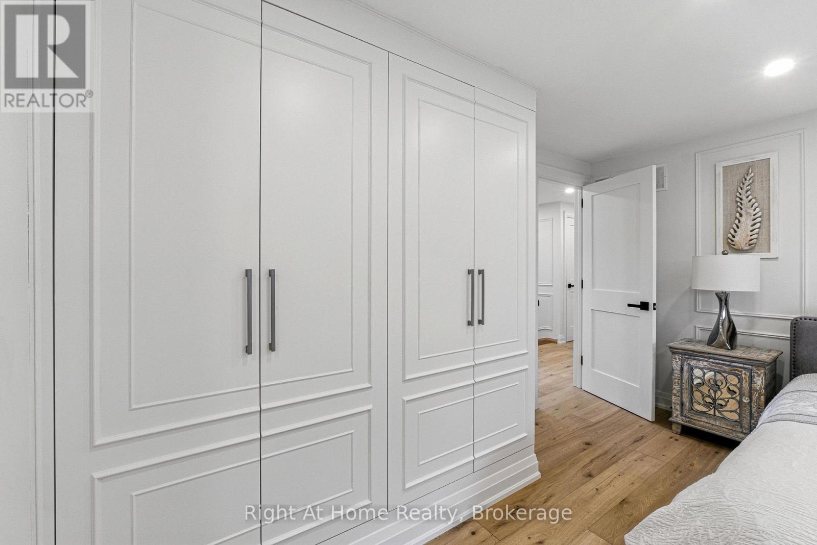 230 Poole Drive, Oakville, Ontario  L6H 3W4 - Photo 32 - W12986790