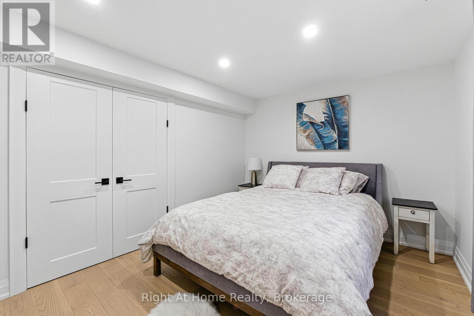 230 Poole Drive, Oakville, Ontario  L6H 3W4 - Photo 43 - W12986790