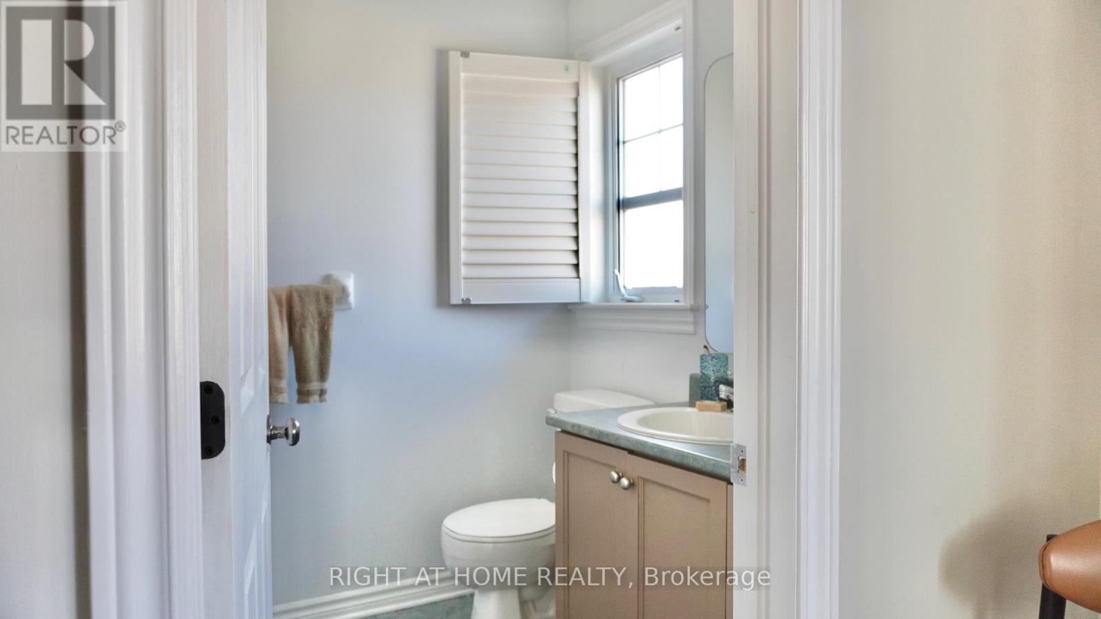 D - 29 Cresthaven Drive, Ottawa, Ontario  K2G 6T8 - Photo 24 - X12981108