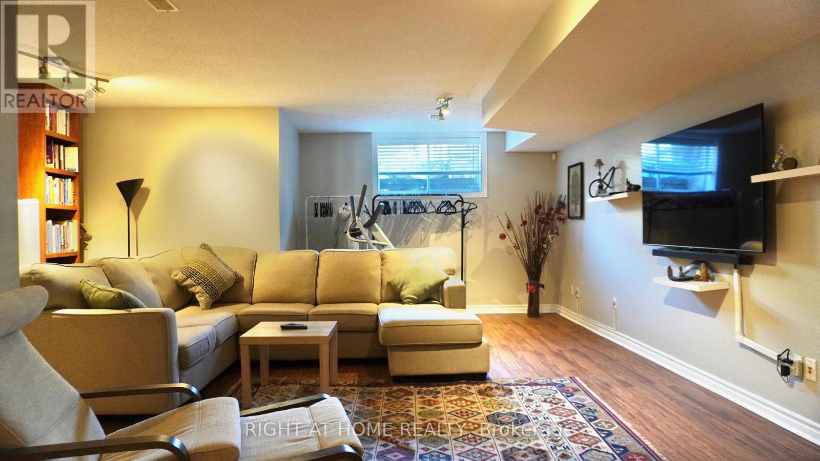 D - 29 Cresthaven Drive, Ottawa, Ontario  K2G 6T8 - Photo 34 - X12981108