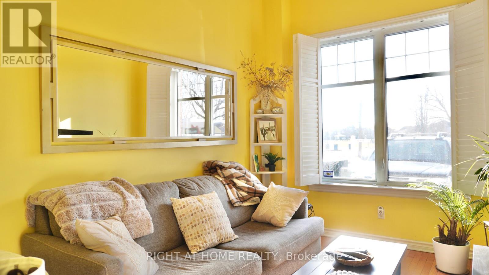 D - 29 Cresthaven Drive, Ottawa, Ontario  K2G 6T8 - Photo 8 - X12981108