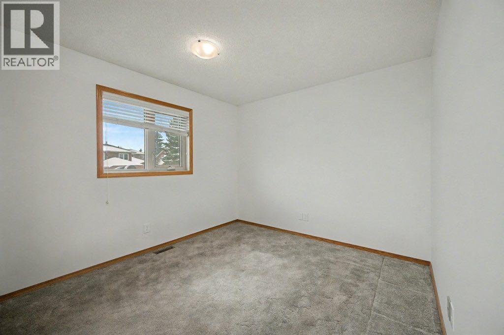 16 Straddock Crescent Sw, Calgary, Alberta  T3H 2S8 - Photo 28 - A2297214