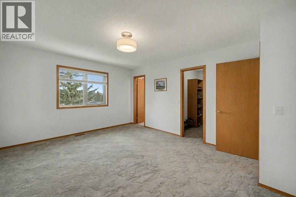 16 Straddock Crescent Sw, Calgary, Alberta  T3H 2S8 - Photo 22 - A2297214