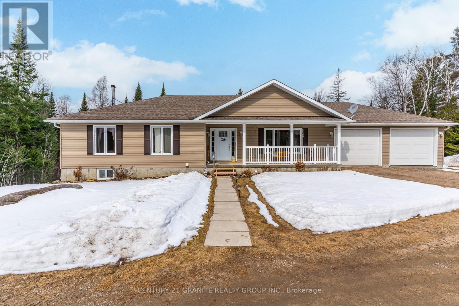 818 Williams Lake Road, Hastings Highlands, Ontario  K0L 1C0 - Photo 2 - X12986806