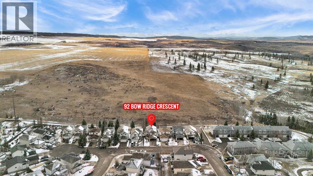 92 Bow Ridge Crescent, Cochrane, Alberta  T4C 1V1 - Photo 4 - A2299917