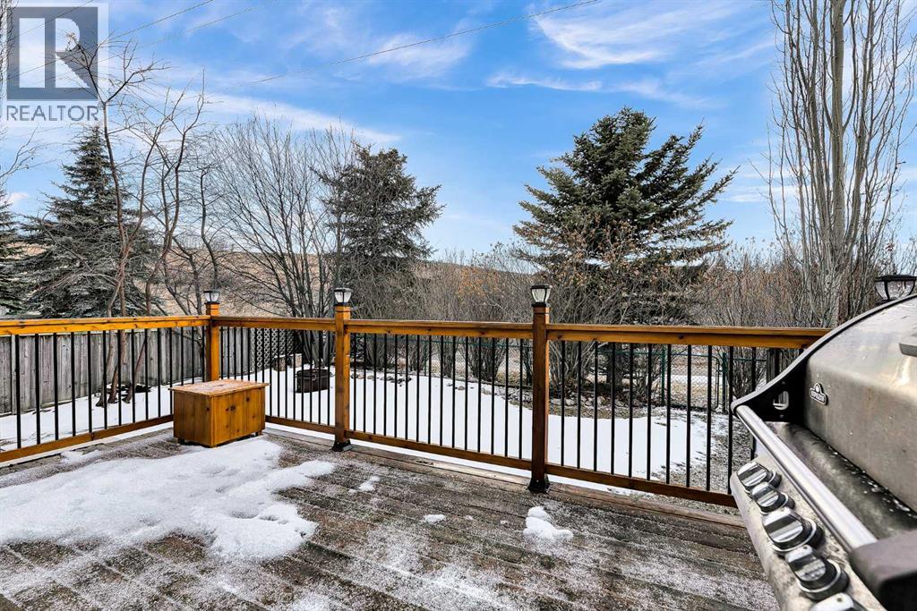 92 Bow Ridge Crescent, Cochrane, Alberta  T4C 1V1 - Photo 14 - A2299917