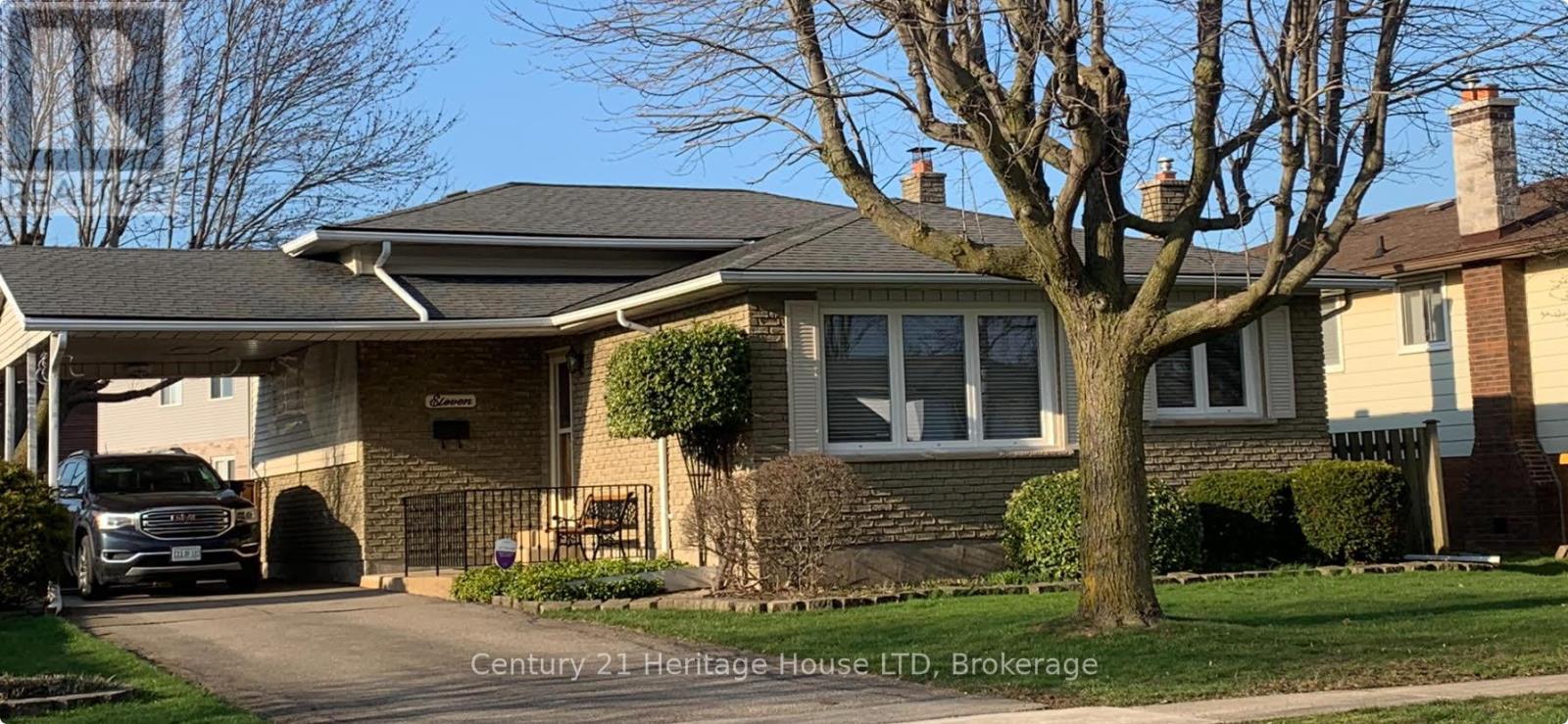 11 ROBERT STREET, Welland, Ontario