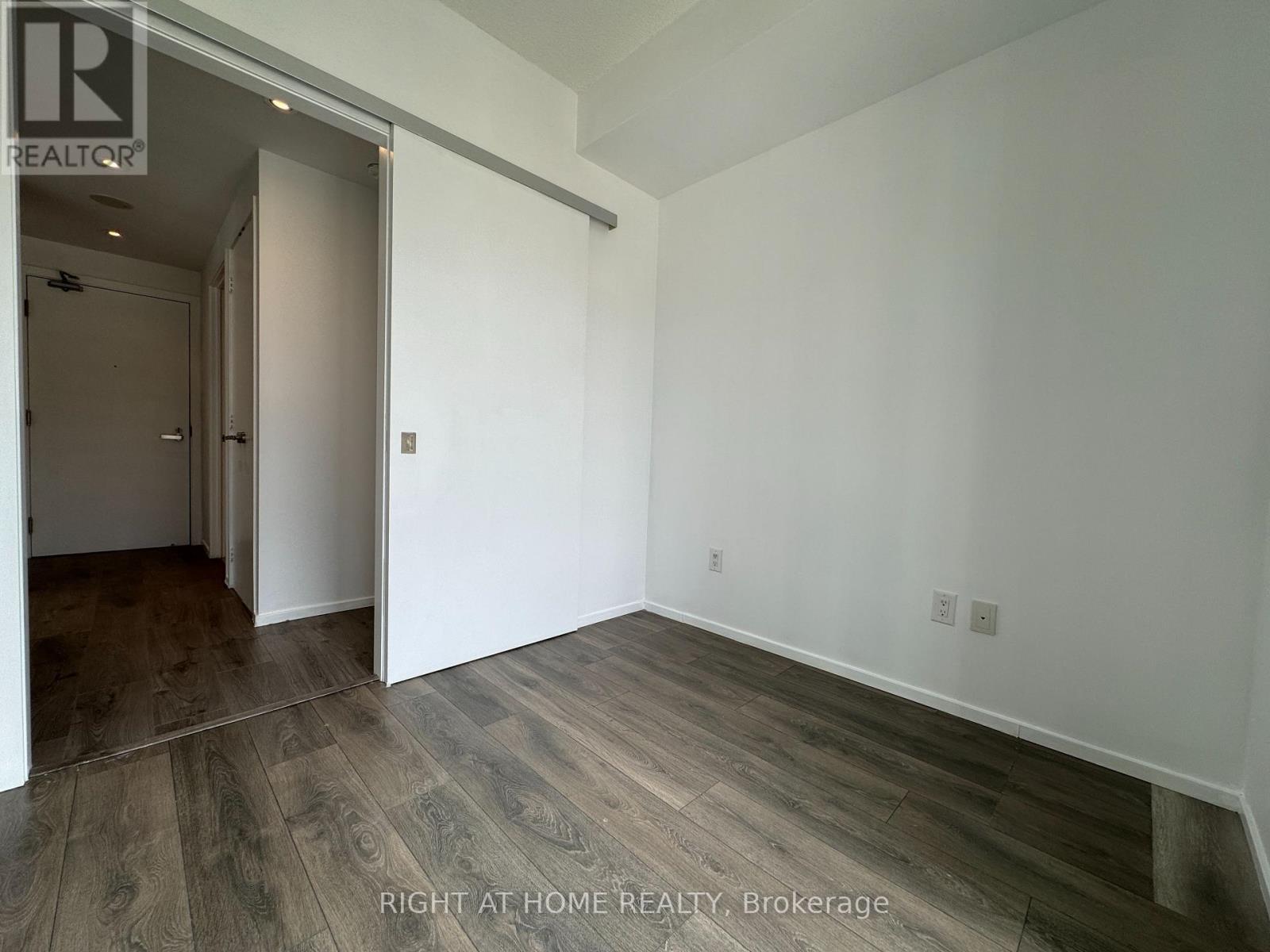 906 - 159 Dundas Street E, Toronto, Ontario M5B 0A9 - Photo 12 - C12986802