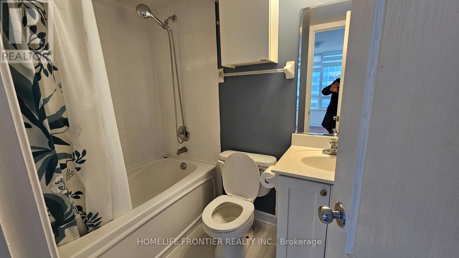 1712 - 3 Rean Drive, Toronto, Ontario  M2K 3C2 - Photo 11 - C12986814