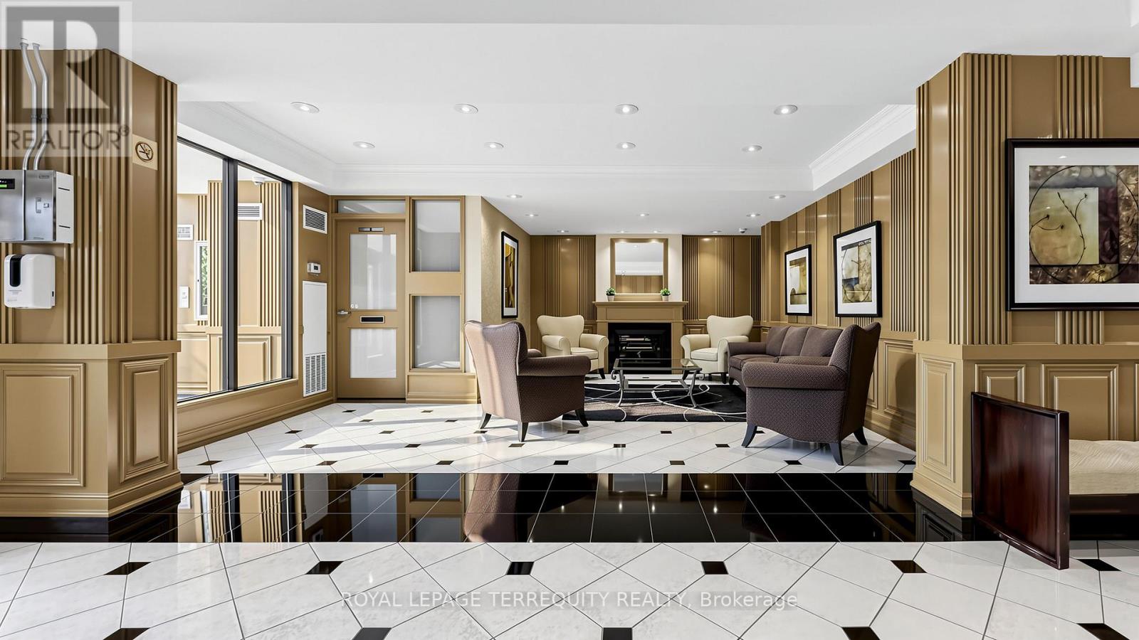 833 - 22 Southport Street, Toronto, Ontario M6S 4Y9 - Photo 5 - W12862636