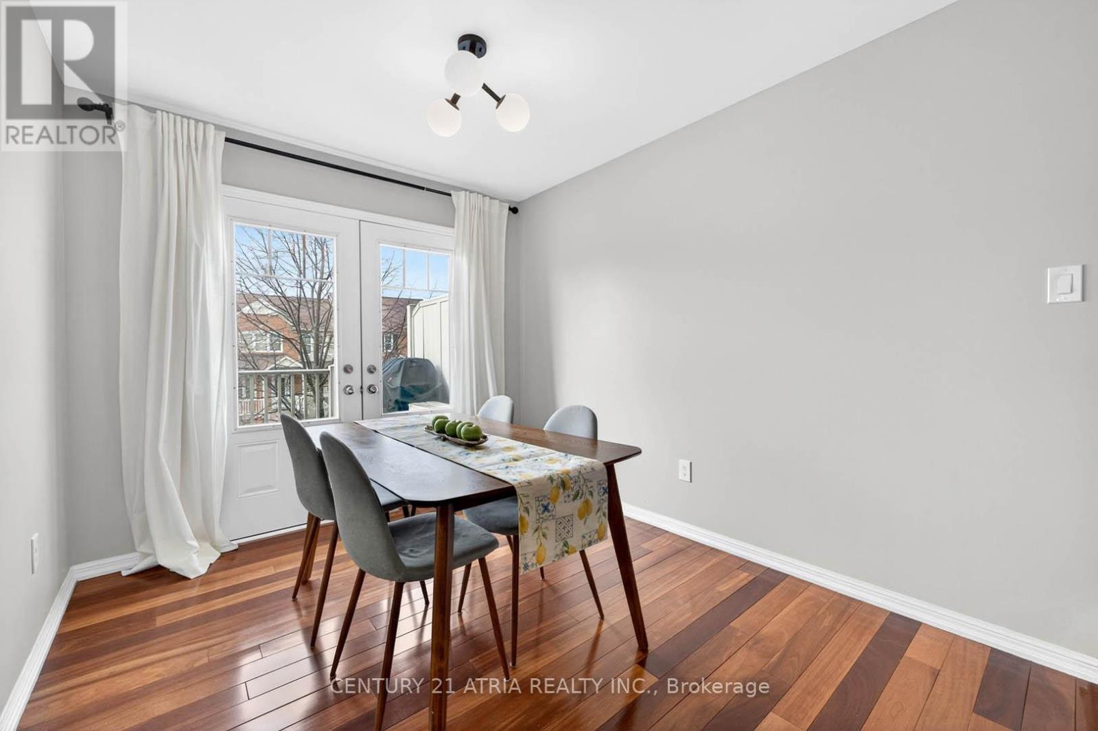 18 Cossey Lane, Whitchurch-Stouffville, Ontario  L4A 0R1 - Photo 10 - N12986784