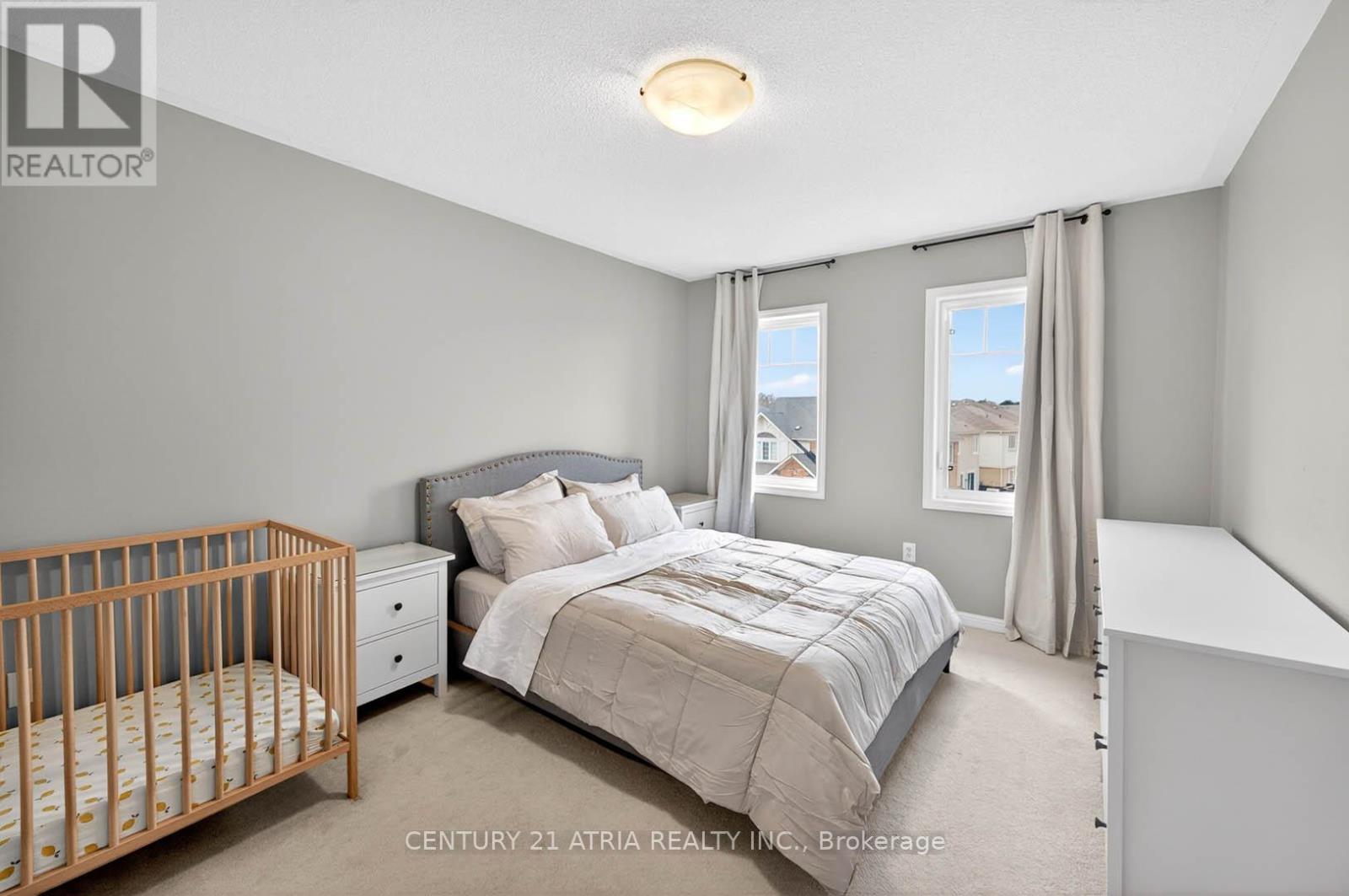 18 Cossey Lane, Whitchurch-Stouffville, Ontario  L4A 0R1 - Photo 17 - N12986784