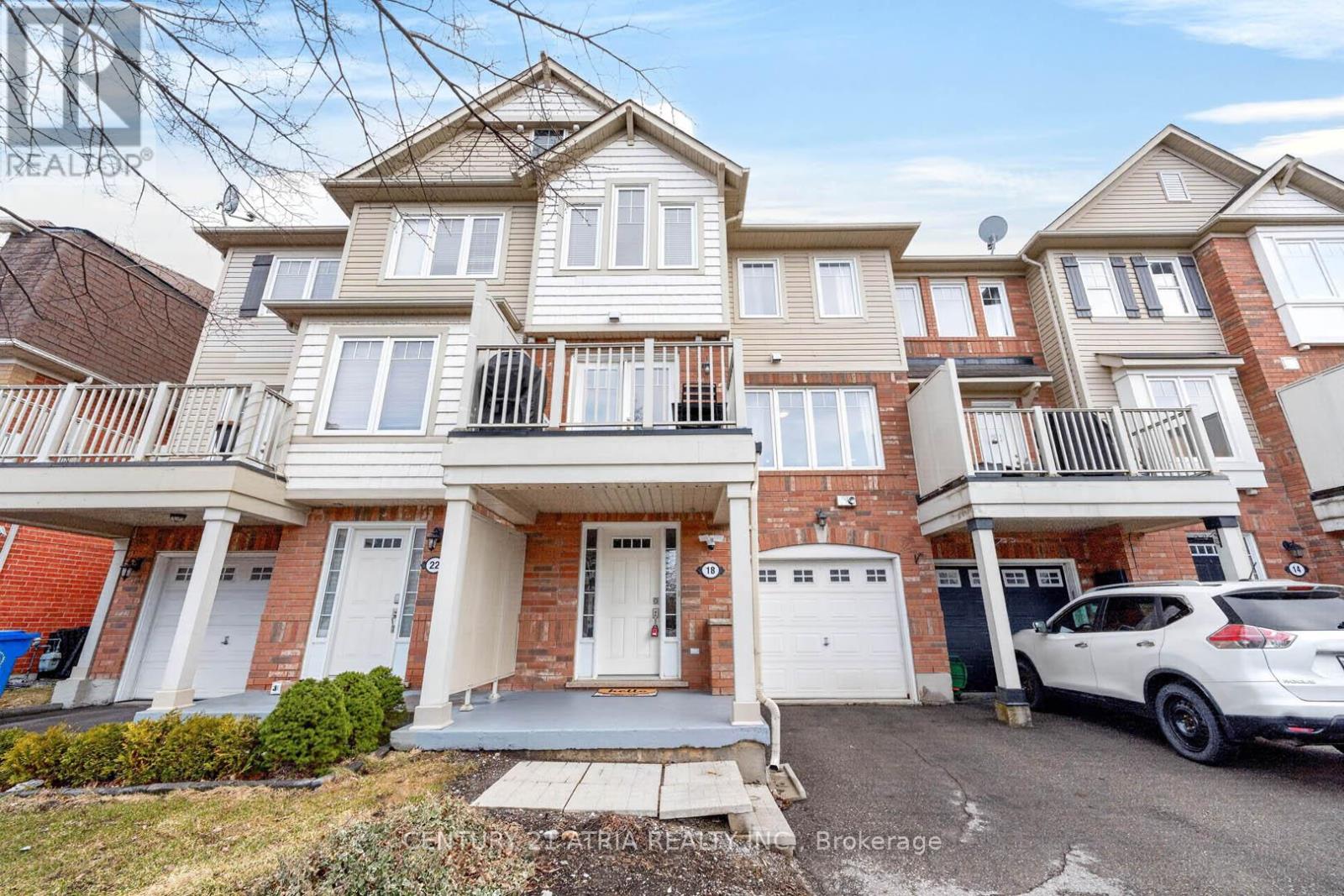 18 Cossey Lane, Whitchurch-Stouffville, Ontario  L4A 0R1 - Photo 2 - N12986784