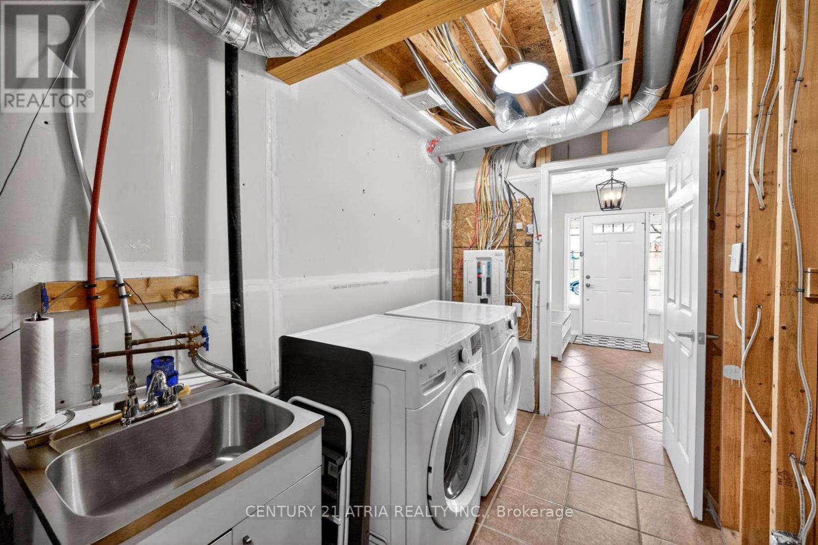 18 Cossey Lane, Whitchurch-Stouffville, Ontario  L4A 0R1 - Photo 25 - N12986784