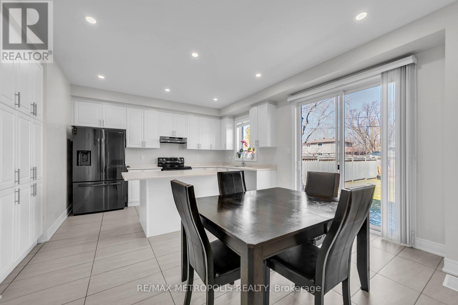 80 Pridham Place, New Tecumseth (Tottenham), Ontario  L0G 1W0 - Photo 10 - N12986792