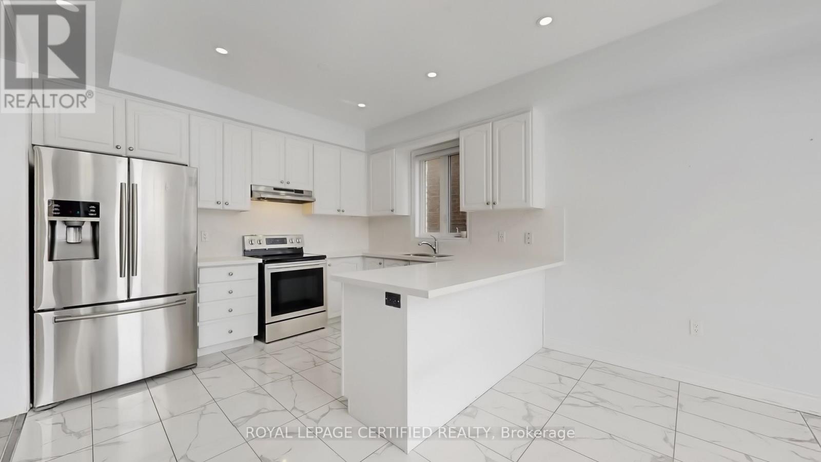 62 Heritage Street, Bradford West Gwillimbury (Bradford), Ontario  L3Z 0X4 - Photo 15 - N12986808