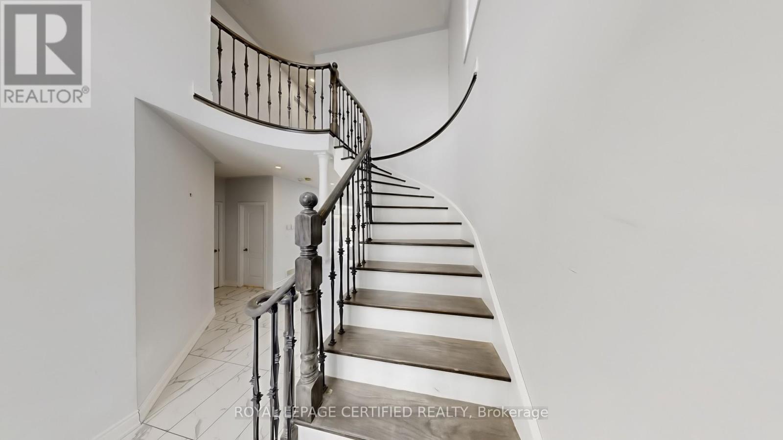 62 Heritage Street, Bradford West Gwillimbury (Bradford), Ontario  L3Z 0X4 - Photo 21 - N12986808