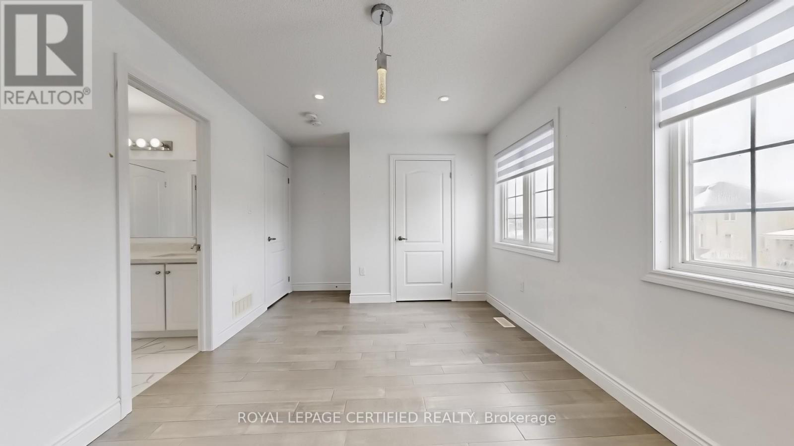 62 Heritage Street, Bradford West Gwillimbury (Bradford), Ontario  L3Z 0X4 - Photo 33 - N12986808