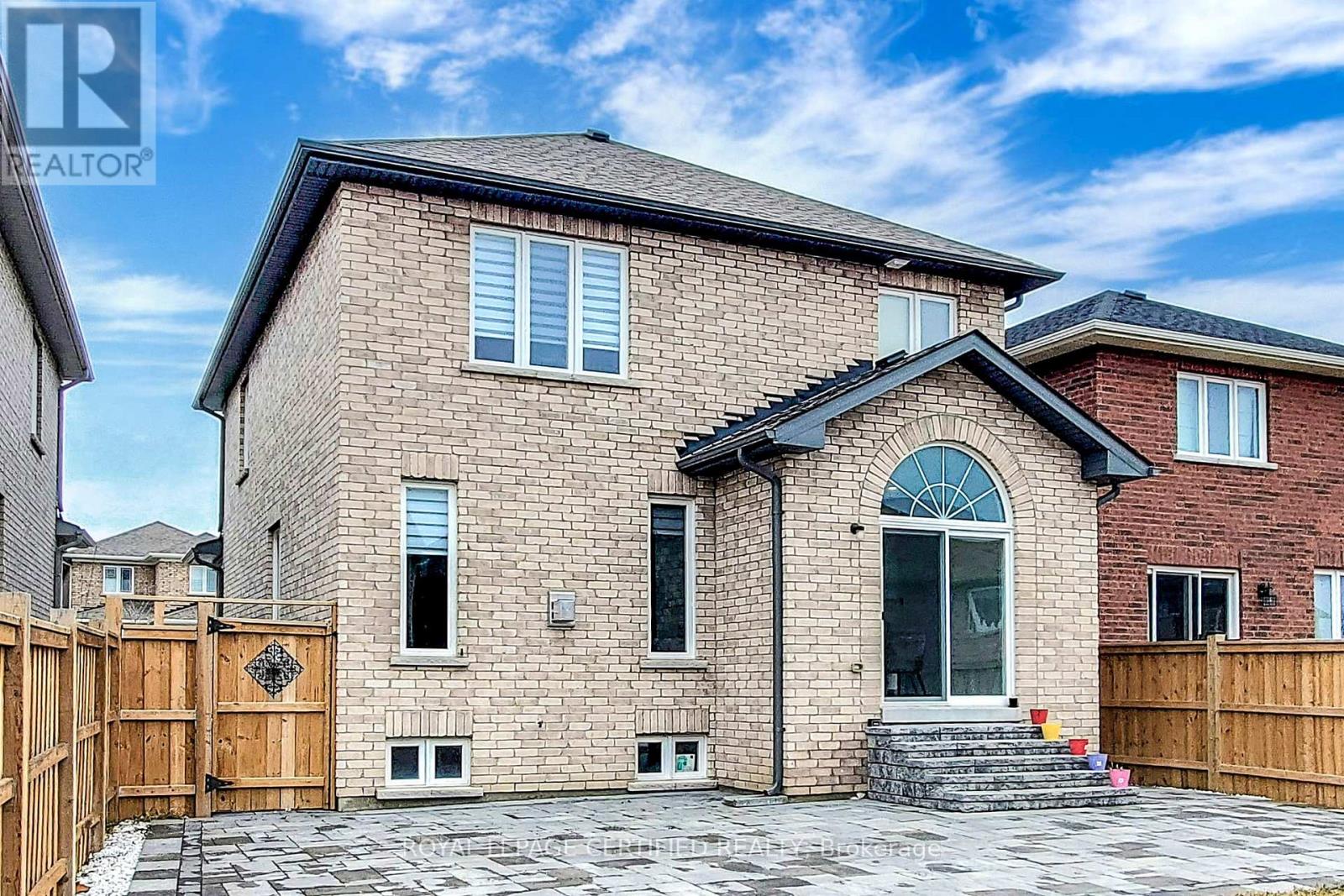 62 Heritage Street, Bradford West Gwillimbury (Bradford), Ontario  L3Z 0X4 - Photo 42 - N12986808