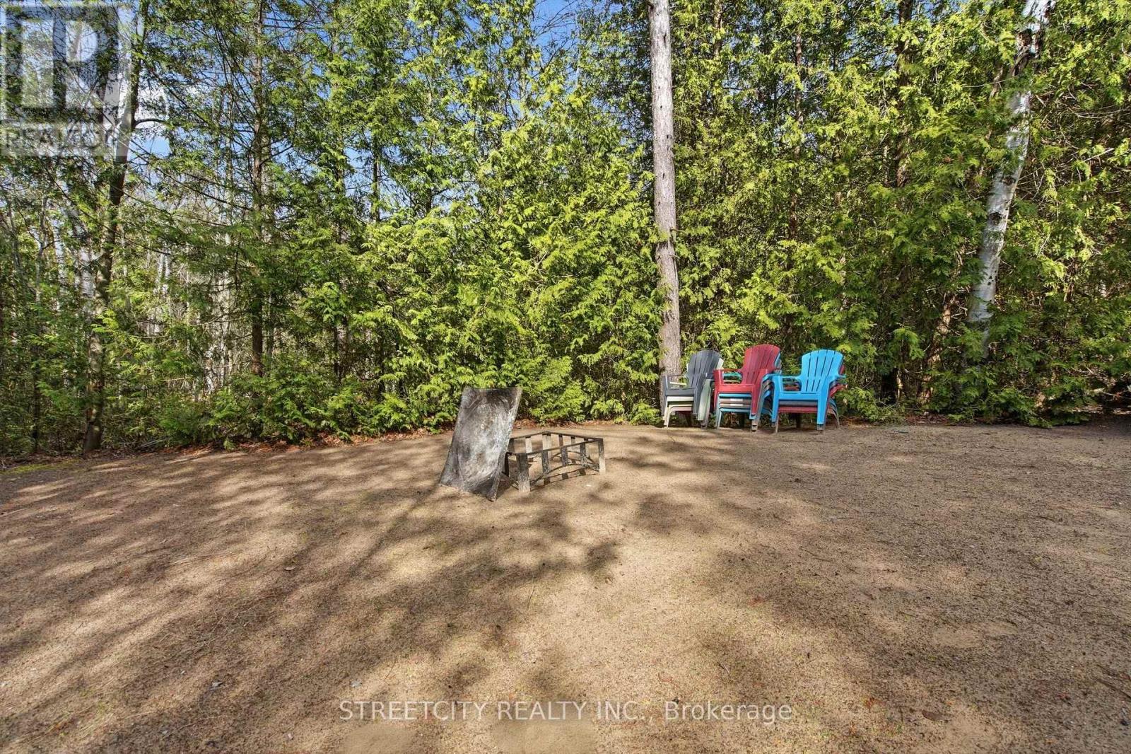 6418 Robert Avenue, Lambton Shores, Ontario  N0N 1J0 - Photo 24 - X12975180