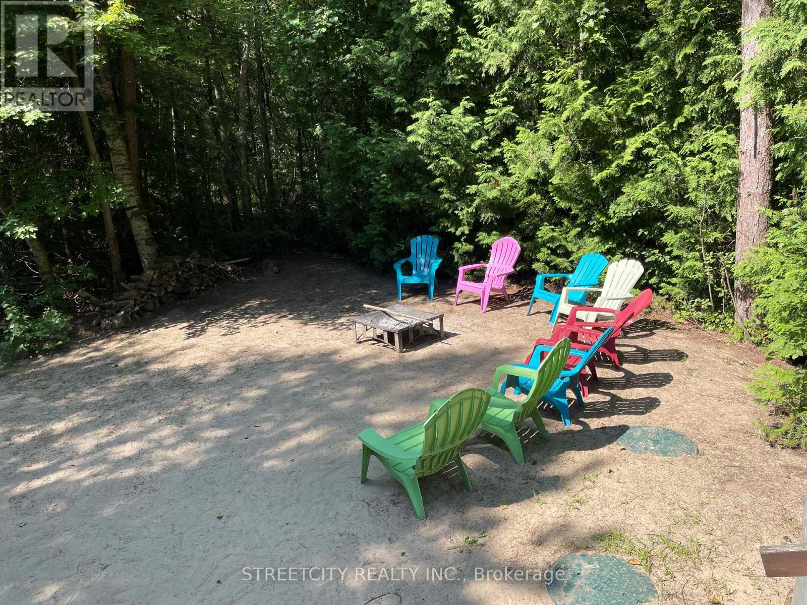 6418 Robert Avenue, Lambton Shores, Ontario  N0N 1J0 - Photo 38 - X12975180