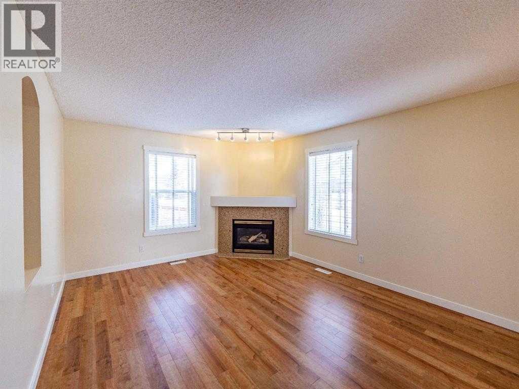 101 Westpoint Gardens, Calgary, Alberta  T3H 4M4 - Photo 9 - A2299192