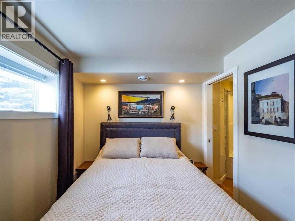 101 Westpoint Gardens, Calgary, Alberta  T3H 4M4 - Photo 26 - A2299192